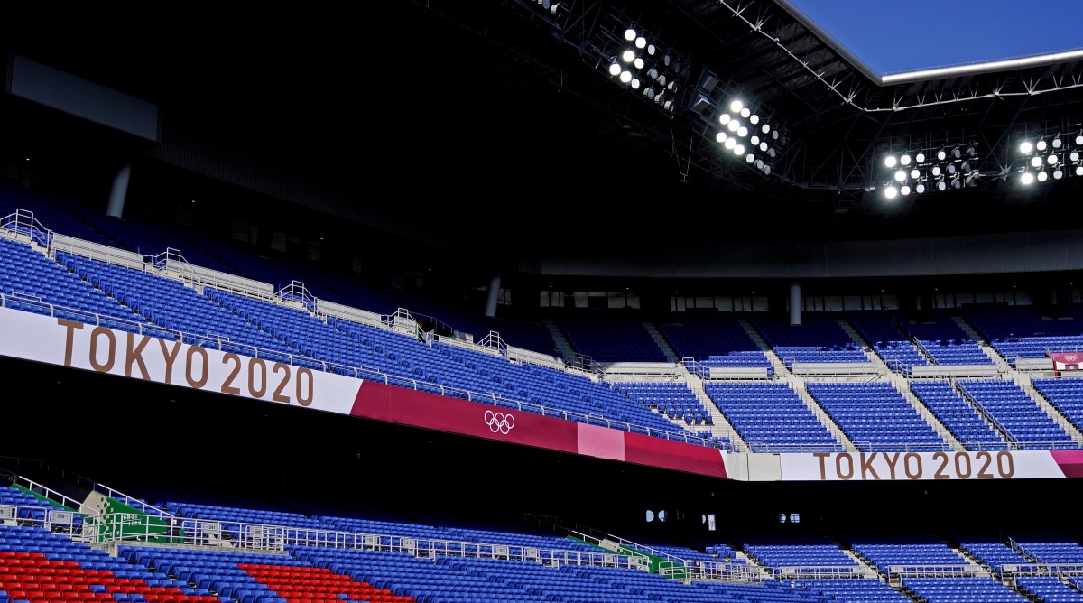 japan-tokyo-empty-soccer-stadium